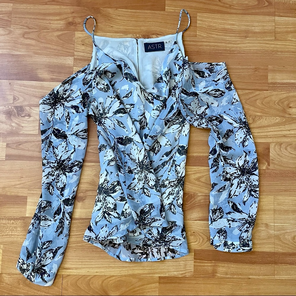 ASTR Floral Blouse